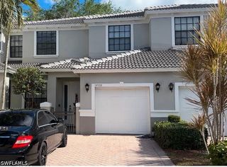 14908 Summit Place CIR 26, Naples, FL 34119