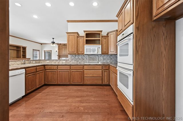 128 New Haven Street, Catoosa, OK 74015