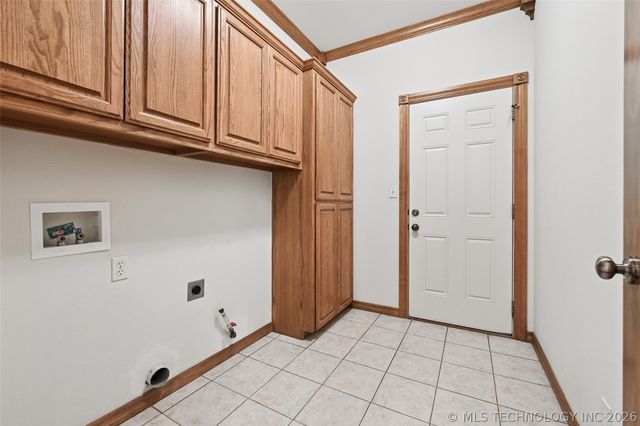 128 New Haven Street, Catoosa, OK 74015