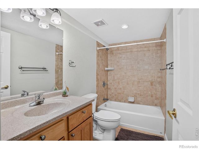 1636 Metropolitan Drive, Longmont, CO 80504