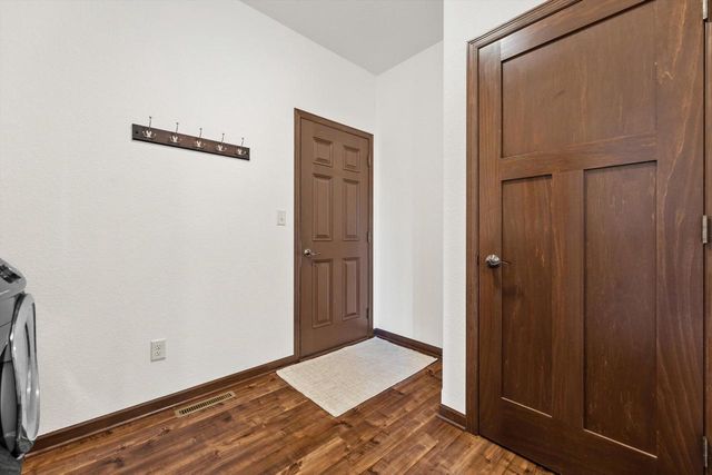 W222S3988 Timm DRIVE, Waukesha, WI 53189