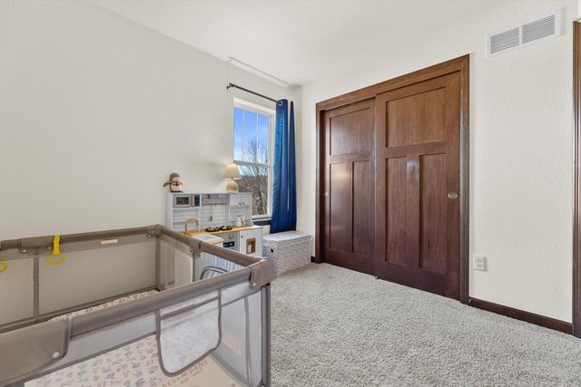 W222S3988 Timm DRIVE, Waukesha, WI 53189