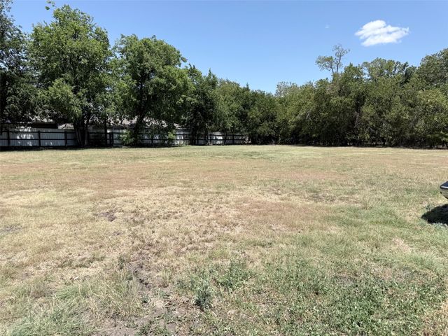 312 Ralph Street, White Settlement, TX 76108