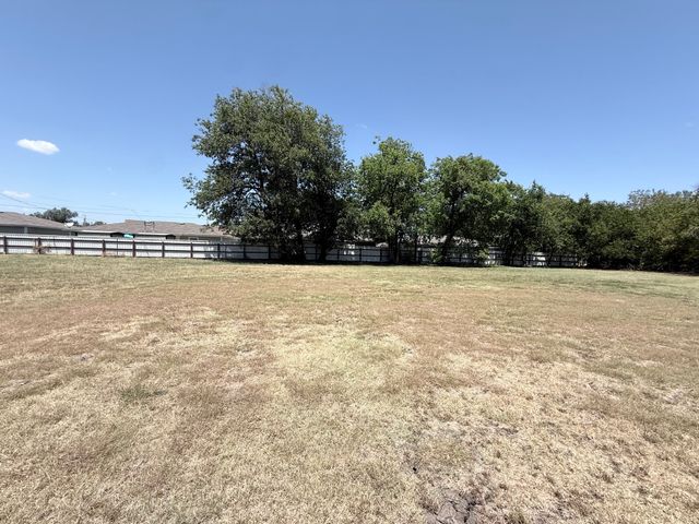 312 Ralph Street, White Settlement, TX 76108