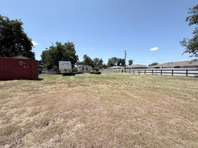 312 Ralph Street, White Settlement, TX 76108