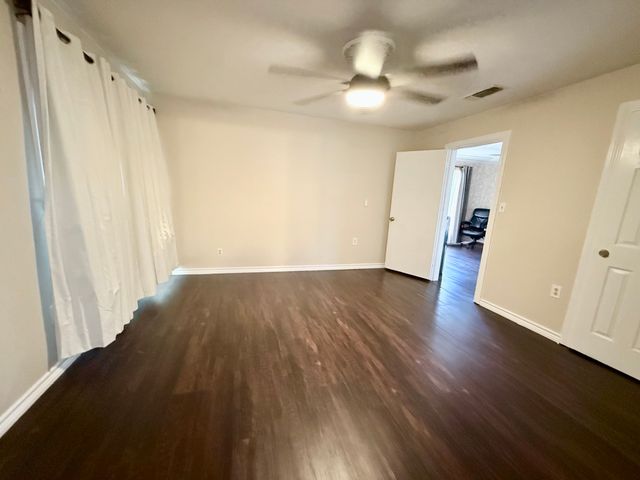 312 Ralph Street, White Settlement, TX 76108