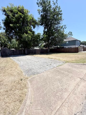 312 Ralph Street, White Settlement, TX 76108