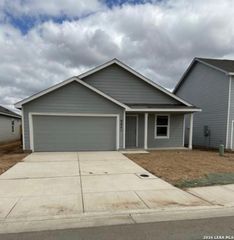 3306 CARDUCCI DR, Converse, TX 78109