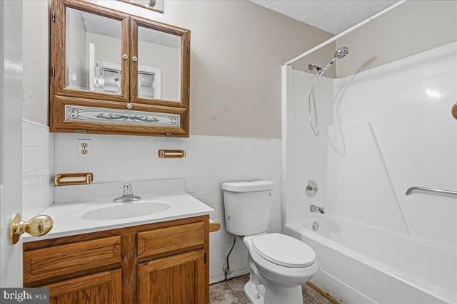 109 WYTHE AVE, Stephens City, VA 22655