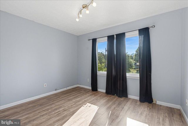 109 WYTHE AVE, Stephens City, VA 22655