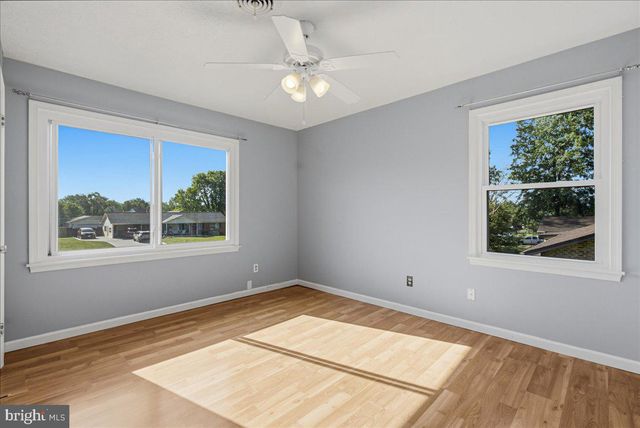 109 WYTHE AVE, Stephens City, VA 22655