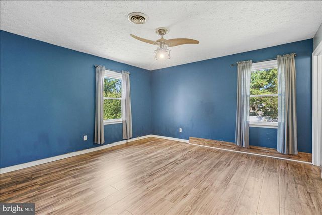 109 WYTHE AVE, Stephens City, VA 22655