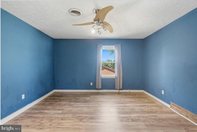109 WYTHE AVE, Stephens City, VA 22655