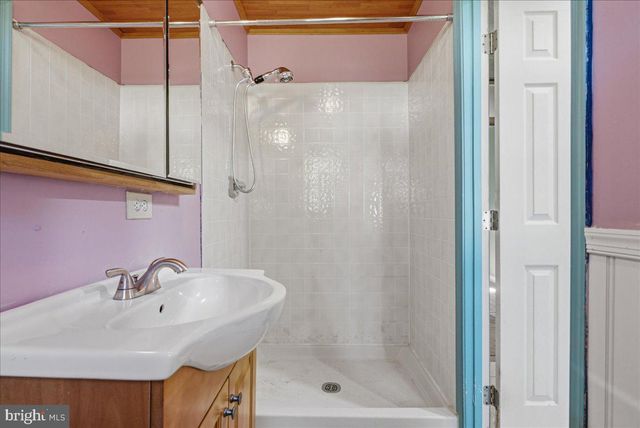 109 WYTHE AVE, Stephens City, VA 22655