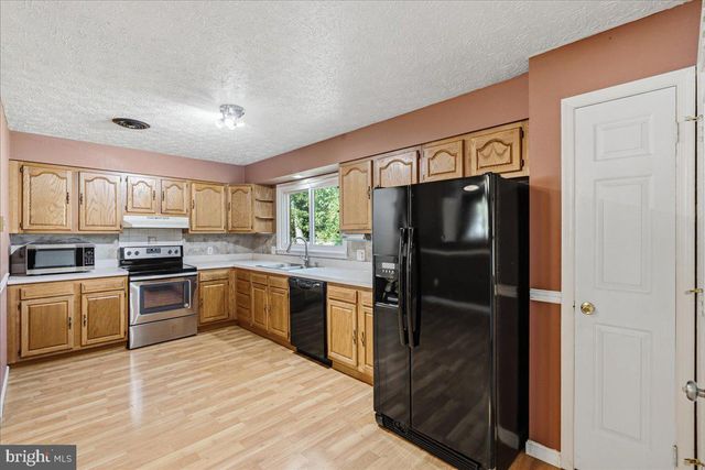 109 WYTHE AVE, Stephens City, VA 22655