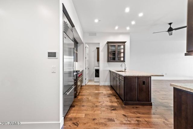 6166 N Scottsdale Road B2008, Paradise Valley, AZ 85253