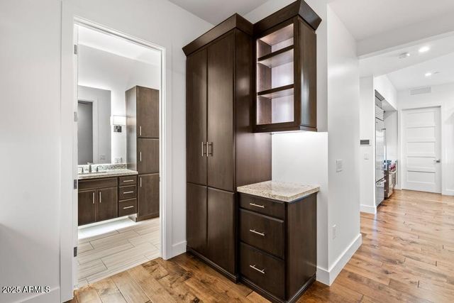 6166 N Scottsdale Road B2008, Paradise Valley, AZ 85253