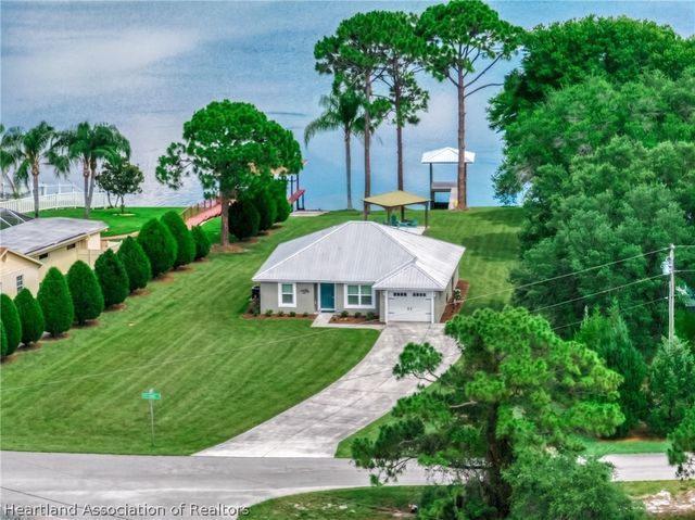 793 Lake August Drive, Lake Placid, FL 33852