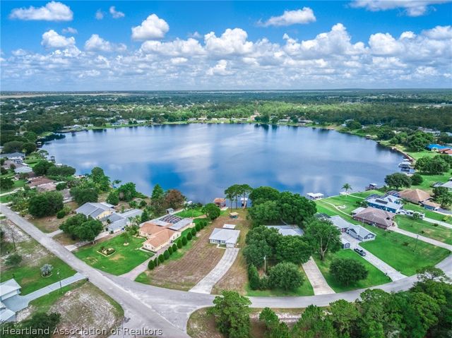 793 Lake August Drive, Lake Placid, FL 33852