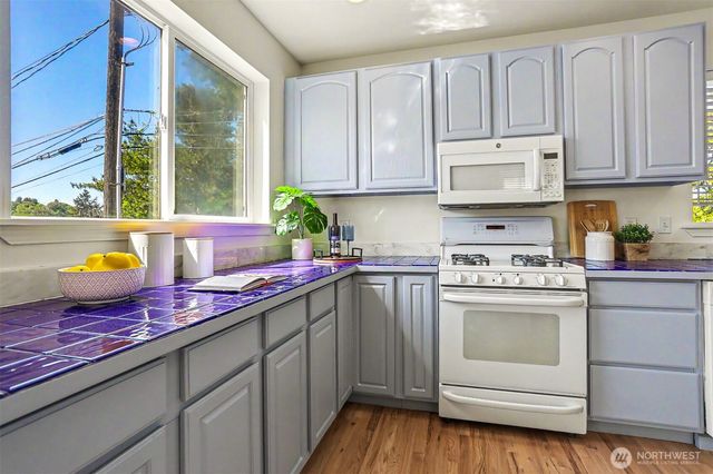 4001 31st Avenue S, Seattle, WA 98108