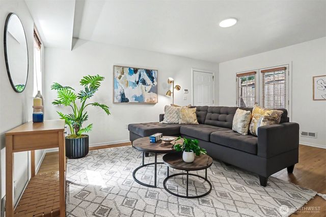 4001 31st Avenue S, Seattle, WA 98108