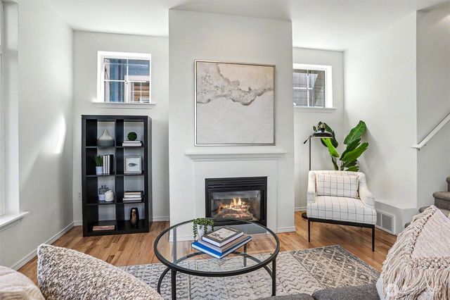 4001 31st Avenue S, Seattle, WA 98108