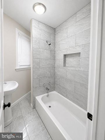 2960 HARFORD RD, Baltimore, MD 21218