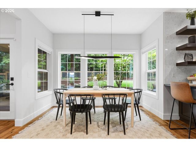 10215 Sw SNOWGOOSE Pl, Beaverton, OR 97007