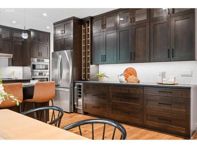 10215 Sw SNOWGOOSE Pl, Beaverton, OR 97007