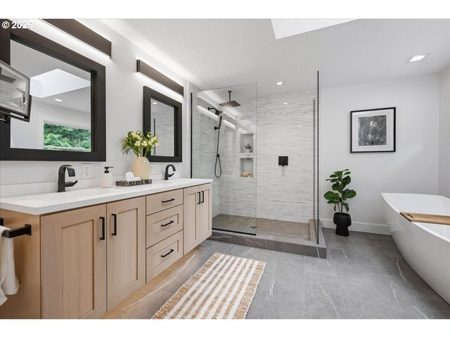 10215 Sw SNOWGOOSE Pl, Beaverton, OR 97007