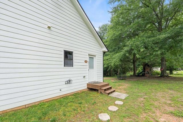 498 N Raburn Road N, Bremen, GA 30110