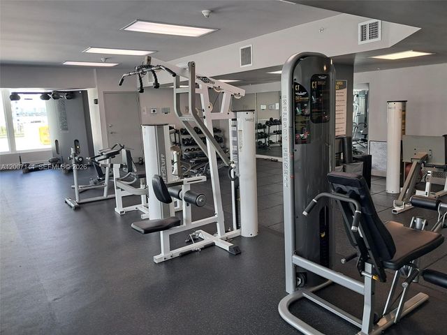 275 NE 18th St 1704, Miami, FL 33132