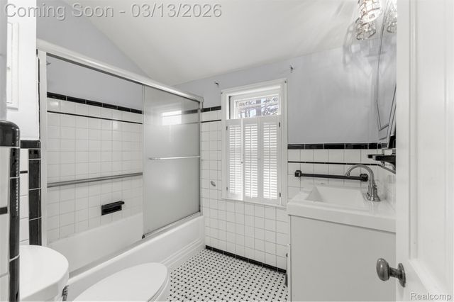 23647 Marshall Street, Dearborn, MI 48124