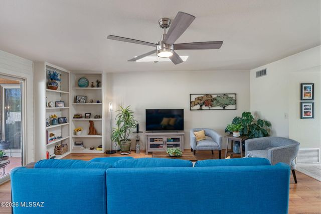 46 W Oro Place, Tucson, AZ 85737