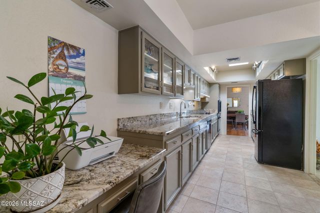 46 W Oro Place, Tucson, AZ 85737