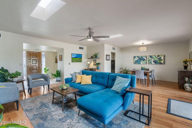 46 W Oro Place, Tucson, AZ 85737