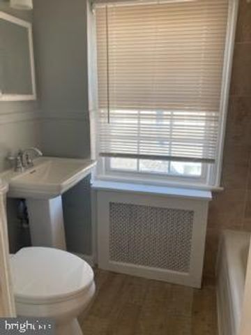 1120 44TH PL SE, Washington, DC 20019