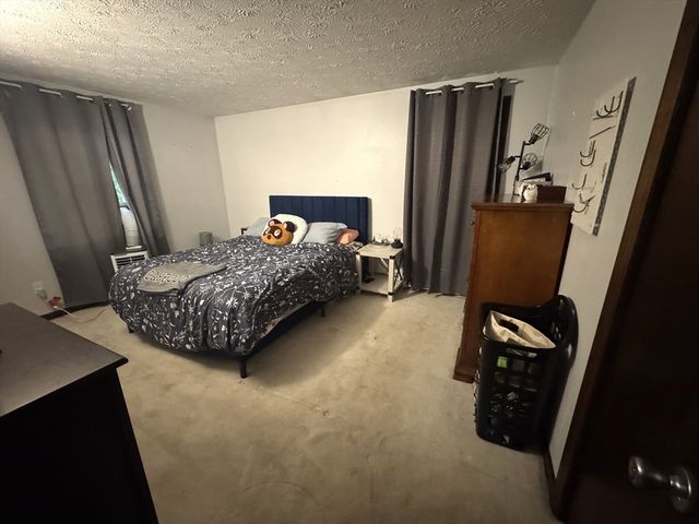 750 King Philip St, Raynham, MA 02767