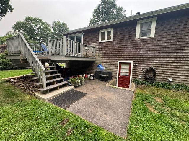 750 King Philip St, Raynham, MA 02767