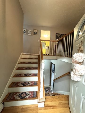 750 King Philip St, Raynham, MA 02767