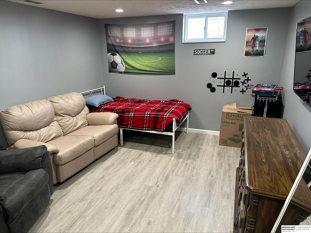 2000 NW 54th Street, Lincoln, NE 68528