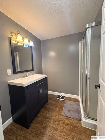 2000 NW 54th Street, Lincoln, NE 68528