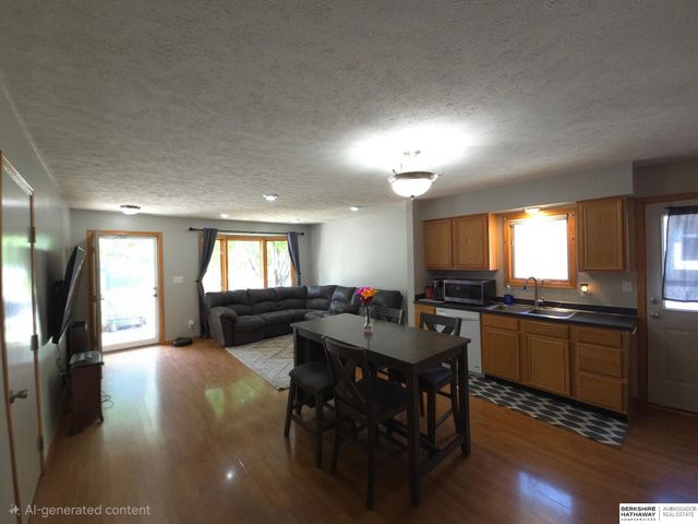 2000 NW 54th Street, Lincoln, NE 68528
