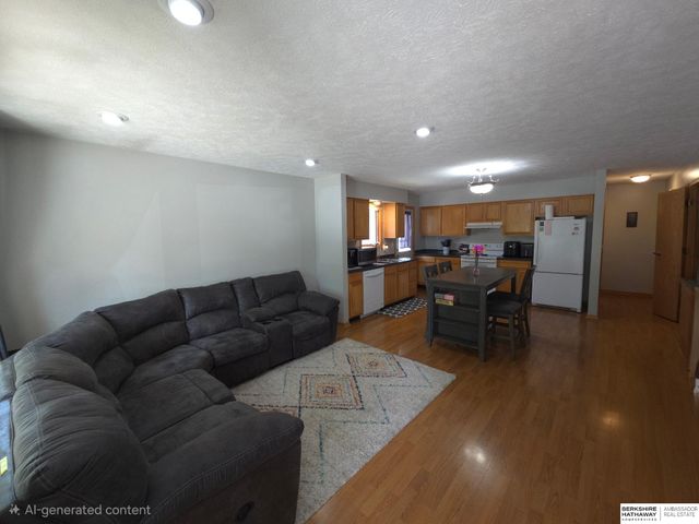2000 NW 54th Street, Lincoln, NE 68528