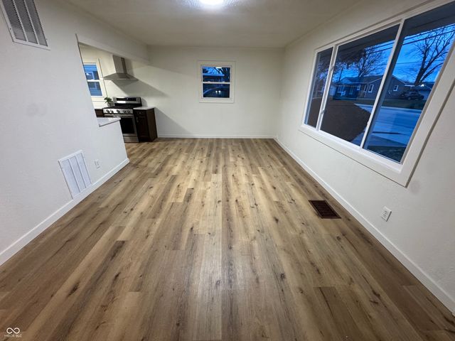 718 S State Street, Greenfield, IN 46140