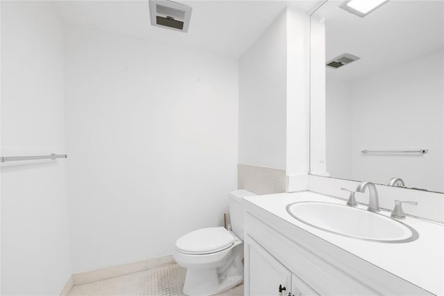 3850 Galt Ocean Drive 1104, Fort Lauderdale, FL 33308