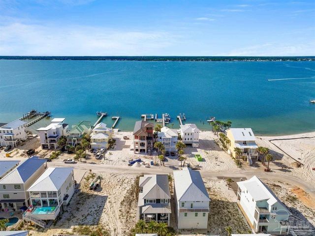 7339 Grand Navarre Blvd, Navarre, FL 32566