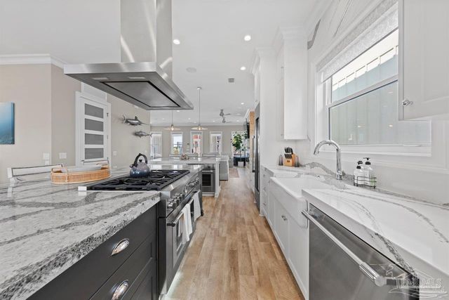 7339 Grand Navarre Blvd, Navarre, FL 32566