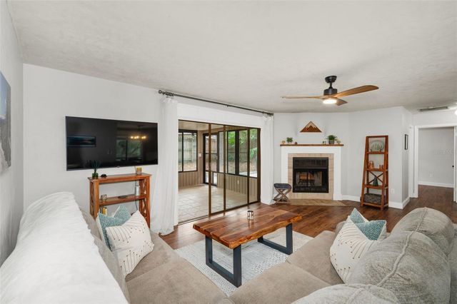 3527 NW 46TH PLACE, Gainesville, FL 32605