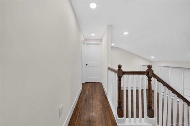 2202 Fire Avenue, Medford, NY 11763